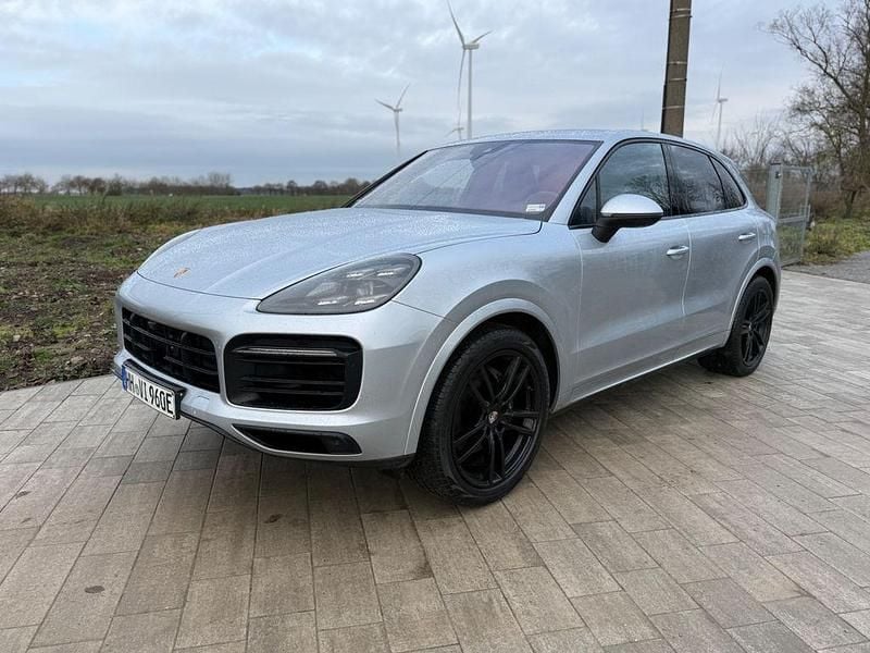Silber Gebraucht 2018 Porsche Cayenne SUV | 39.999 € (Superpreis) - Bild 1/4