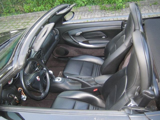 Second-hand Porsche Boxster S 252 CP (185 kW) 2001 Negru Cabrio