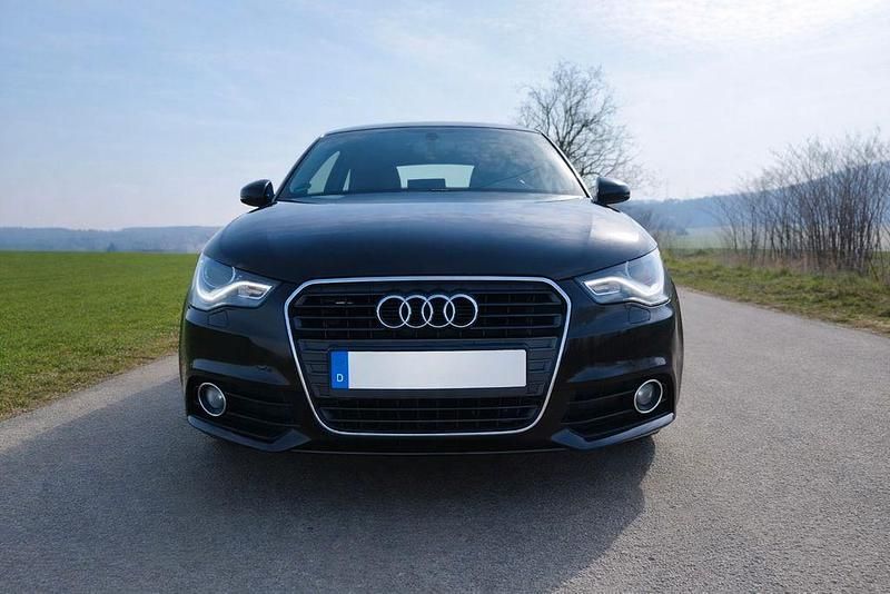 Gebraucht Audi A1 Ambition 122 PS (89 kW) 2013 Schwarz Kleinwagen
