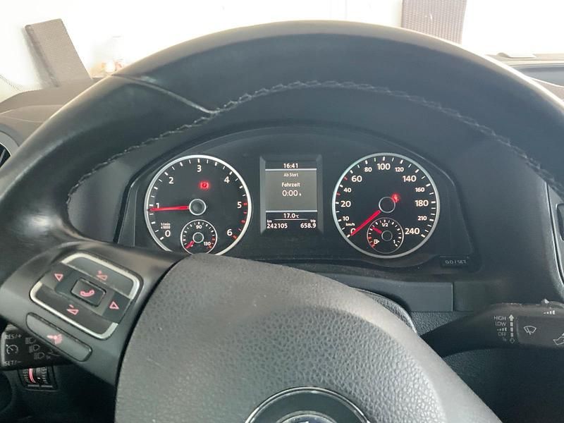 Gebraucht VW Tiguan 140 PS (102 kW) 2012 Braun SUV