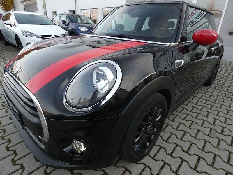 Gebraucht Mini ONE 105 PS (77 kW) 2019 Midnight black Kleinwagen