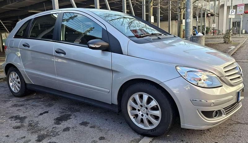 Gebraucht Mercedes B170 116 PS (85 kW) 2007 Grau Van / Kleinbus