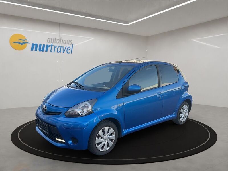 Comet blue Gebraucht 2013 Toyota Aygo Connect Style Kleinwagen | 5.490 € (Fairer Preis) - Bild 1/4