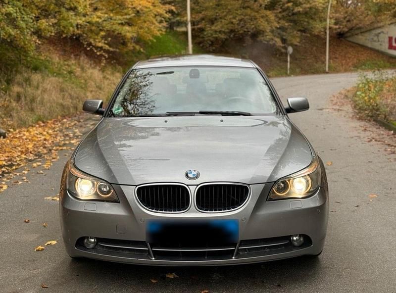 Gebraucht BMW 523 Advantage 177 PS (130 kW) 2006 Grau Limousine