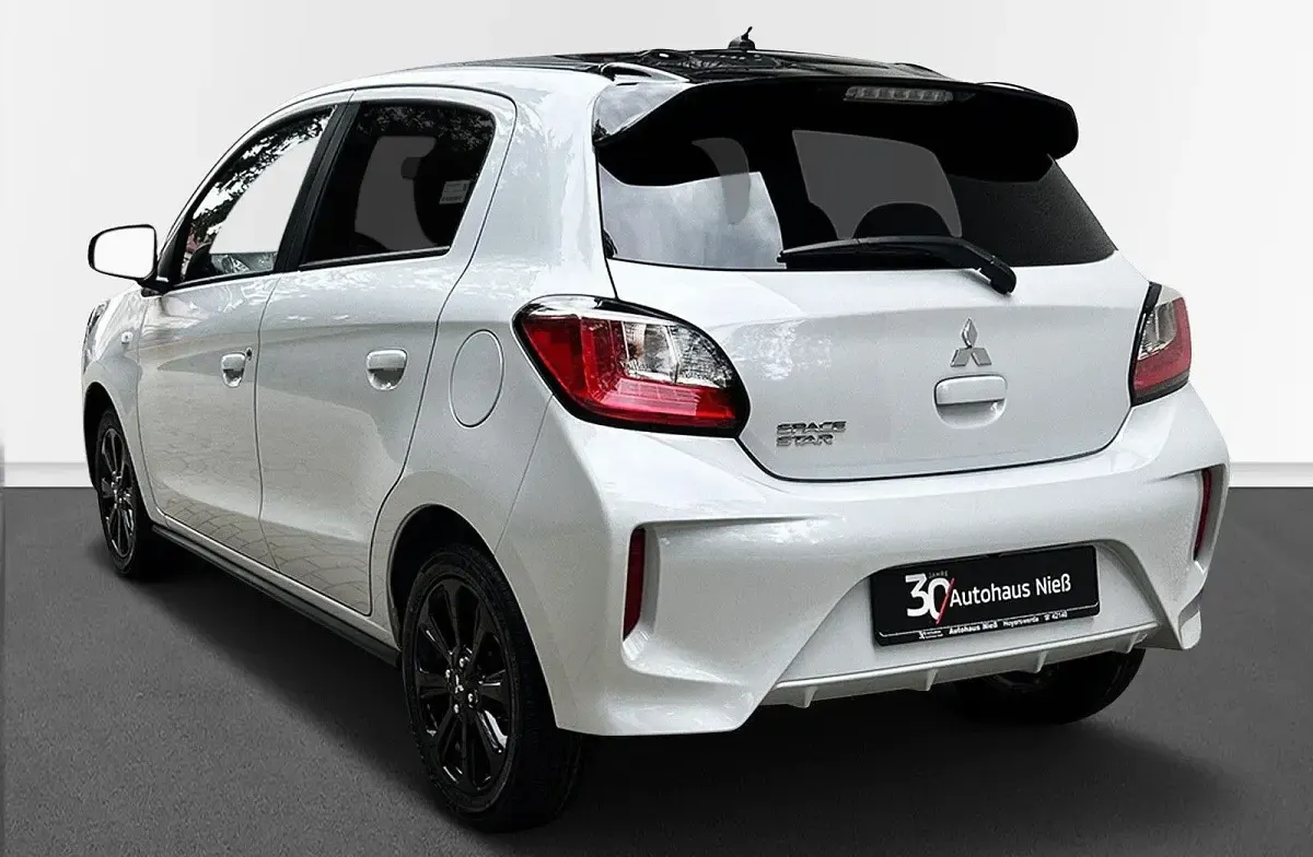 Gebraucht Mitsubishi Space Star 71 PS (52 kW) 2024 Weiß metallic Kleinwagen