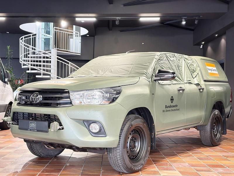 Schwarz Gebraucht 2018 Toyota HiLux Abholung | 34.508 € (Fairer Preis) - Bild 1/4