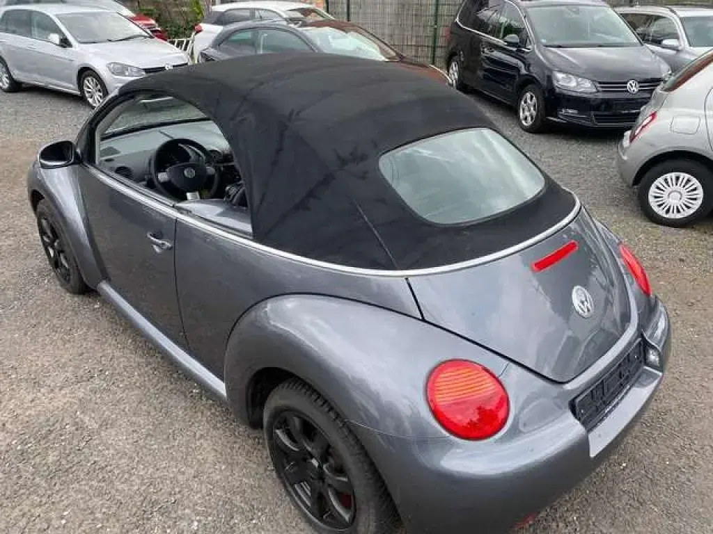 Gebraucht VW New Beetle 75 PS (55 kW) 2005 Platinumgrey metallic (metallic) Kleinwagen