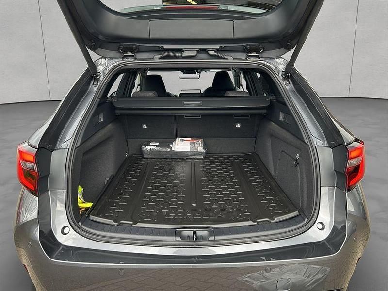 Neu Toyota Corolla 178 PS (130 kW) 2025 Grau Kombi