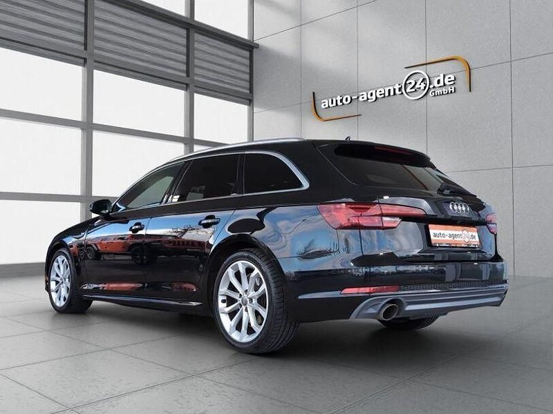 Gebraucht Audi A4 Ambiente 190 PS (139 kW) 2018 Mythosschwarz metallic Kombi