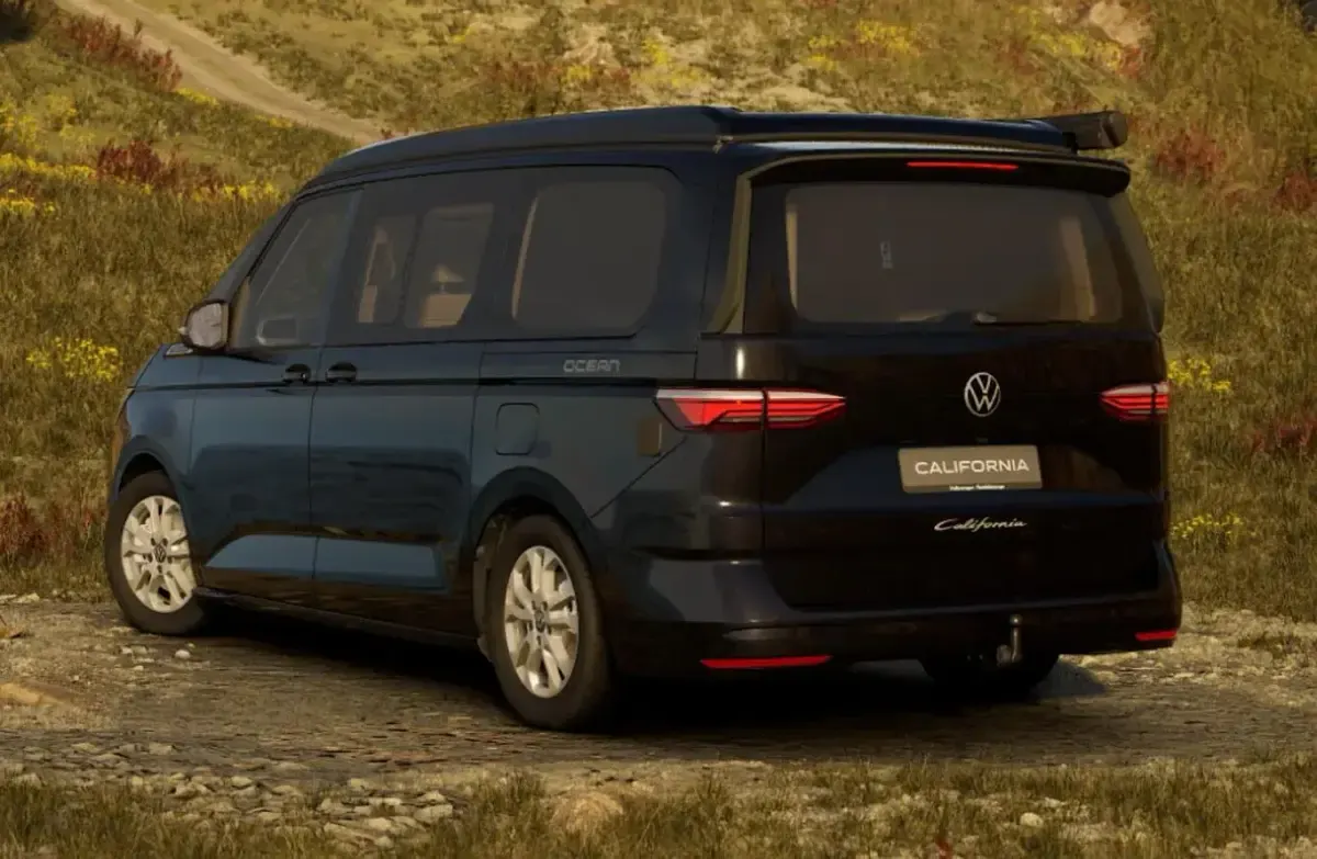Neu VW T7 California 150 PS (110 kW) 2026 Grenadillschwarz metallic Van