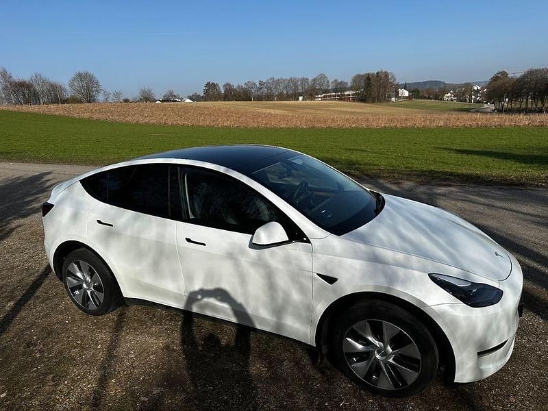 Gebraucht Tesla Model Y 378 kW (514 PS) 2023 Weiß SUV
