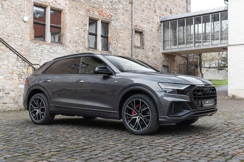 Gebraucht Audi Q8 S-Line 286 PS (210 kW) 2019 Grau SUV