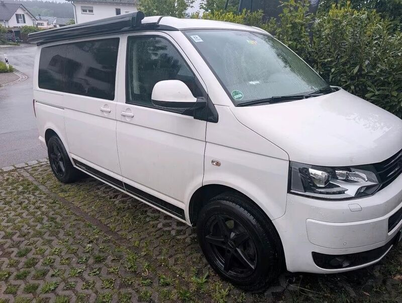 Weiß Gebraucht 2014 VW T5 Beach Van | 32.500 € - Bild 1/4