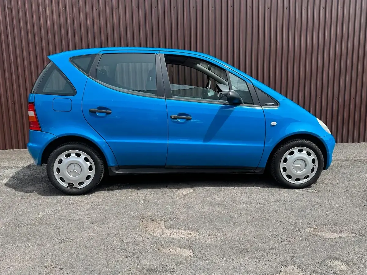 Gebraucht Mercedes A140 82 PS (60 kW) 2000 Blau Kleinwagen