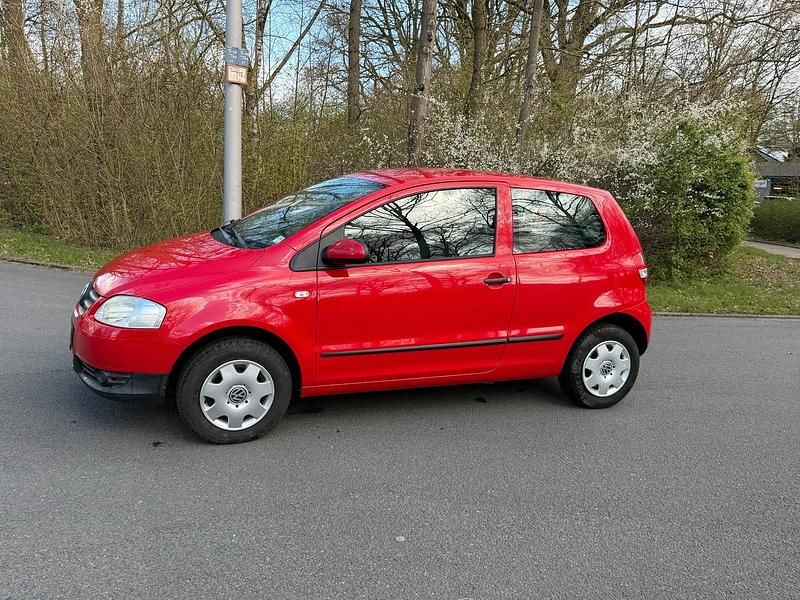 Gebraucht VW Fox 54 PS (39 kW) 2007 Rot Kleinwagen