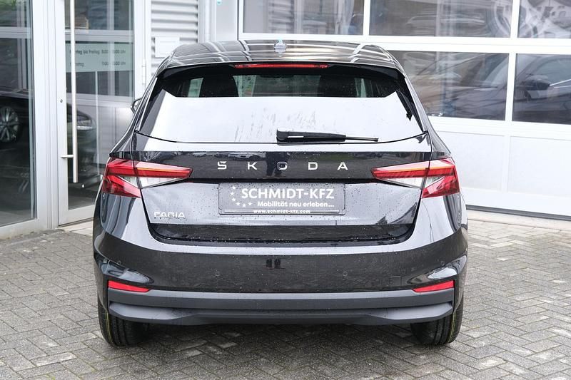 Neu Skoda Fabia Selection 150 PS (110 kW) 2025 Black magic perleffekt Limousine