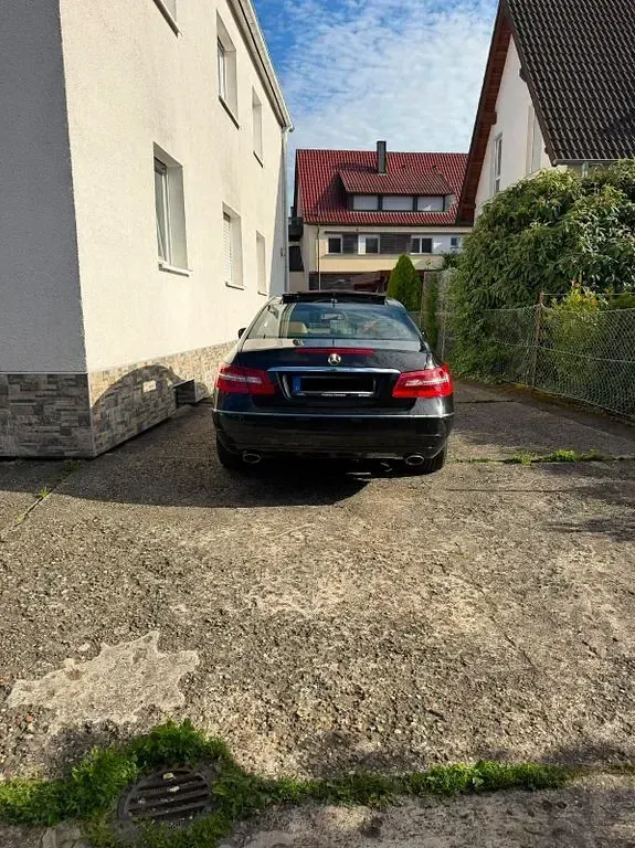 Gebraucht Mercedes E350 292 PS (214 kW) 2009 Schwarz Coupé