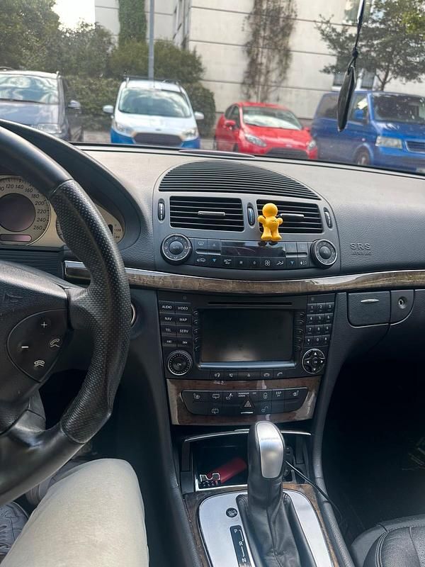 Gebraucht Mercedes E320 Avantgarde 224 PS (164 kW) 2004 Kombi