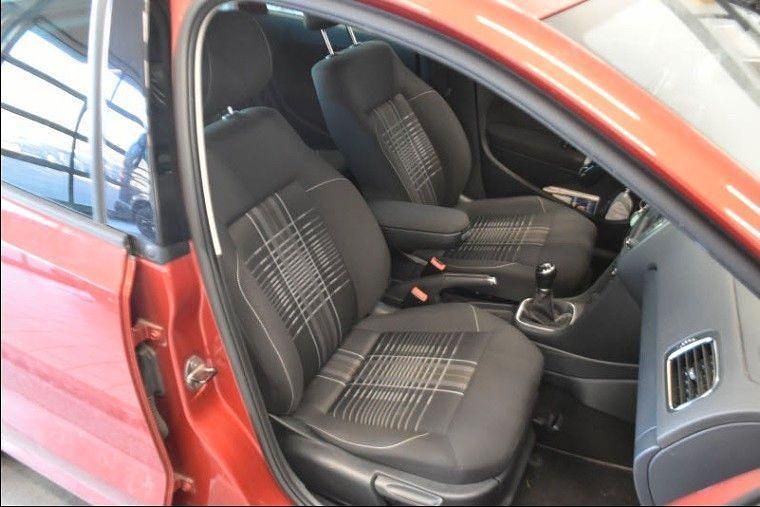 Gebraucht VW Polo LOUNGE 90 PS (66 kW) 2015 Rot Limousine