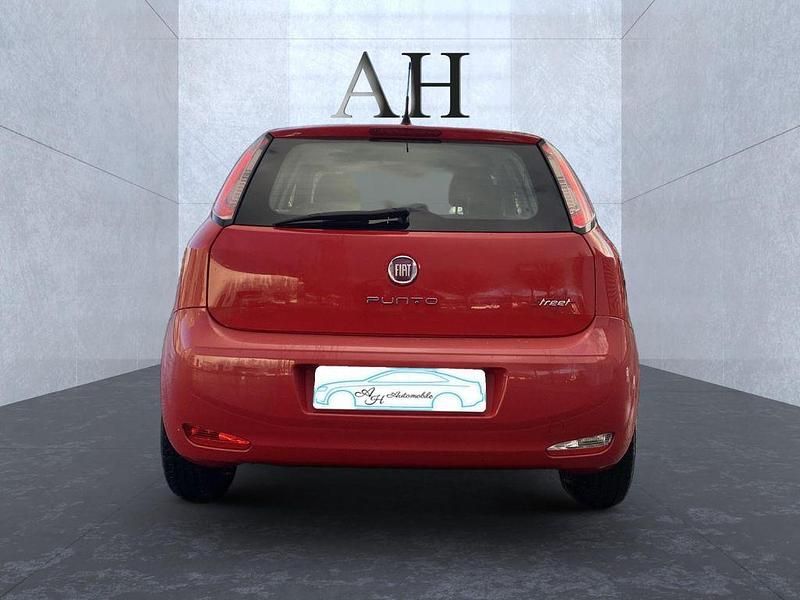 Gebraucht Fiat Punto Street 69 PS (50 kW) 2014 Rot Limousine