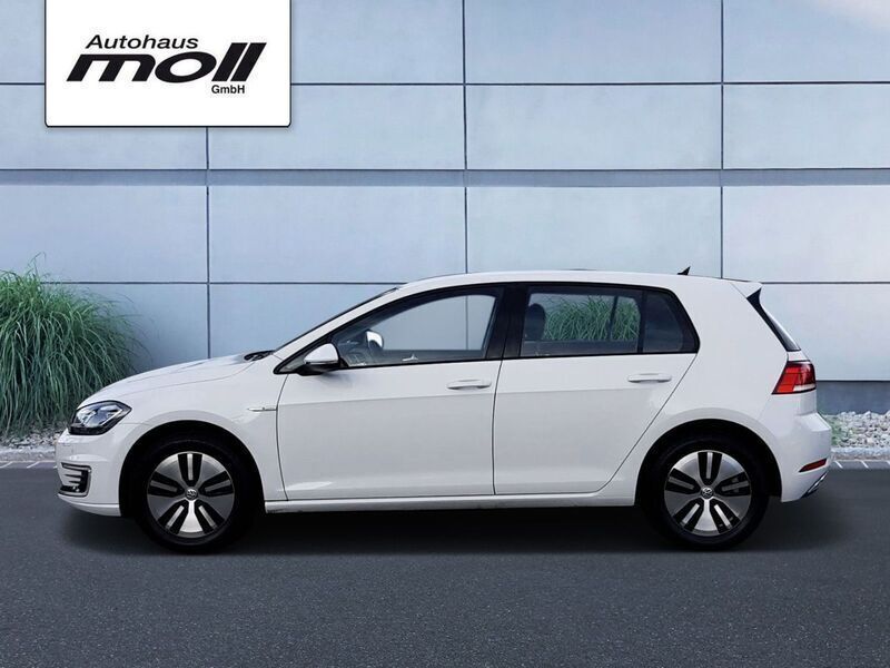 Gebraucht VW e-Golf Comfortline 100 kW (136 PS) 2019 Weiß Kleinwagen