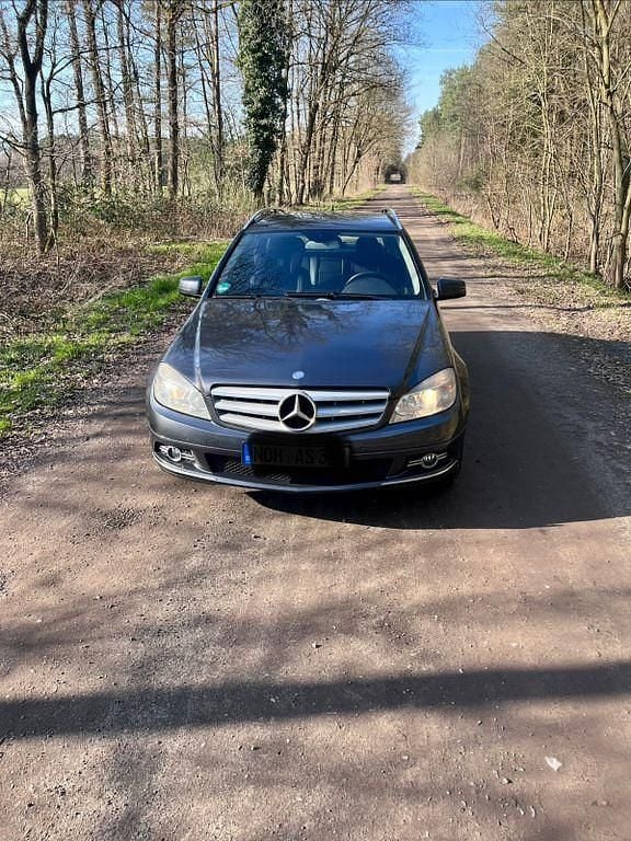 Gebraucht Mercedes C220 170 PS (125 kW) 2009 Grau Limousine