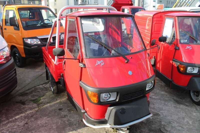 Rot Neu 2025 Piaggio APE SUV | 7.799 € - Bild 1/4