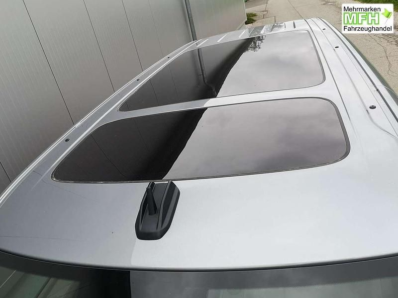 Second-hand VW Multivan Edition 150 CP (110 kW) 2025 Argintiu Monovolum