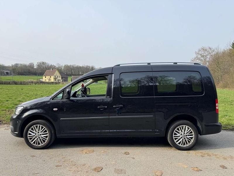 Gebraucht VW Caddy Maxi Cup 140 PS (102 kW) 2014 Deep black perleffekt Van / Kleinbus