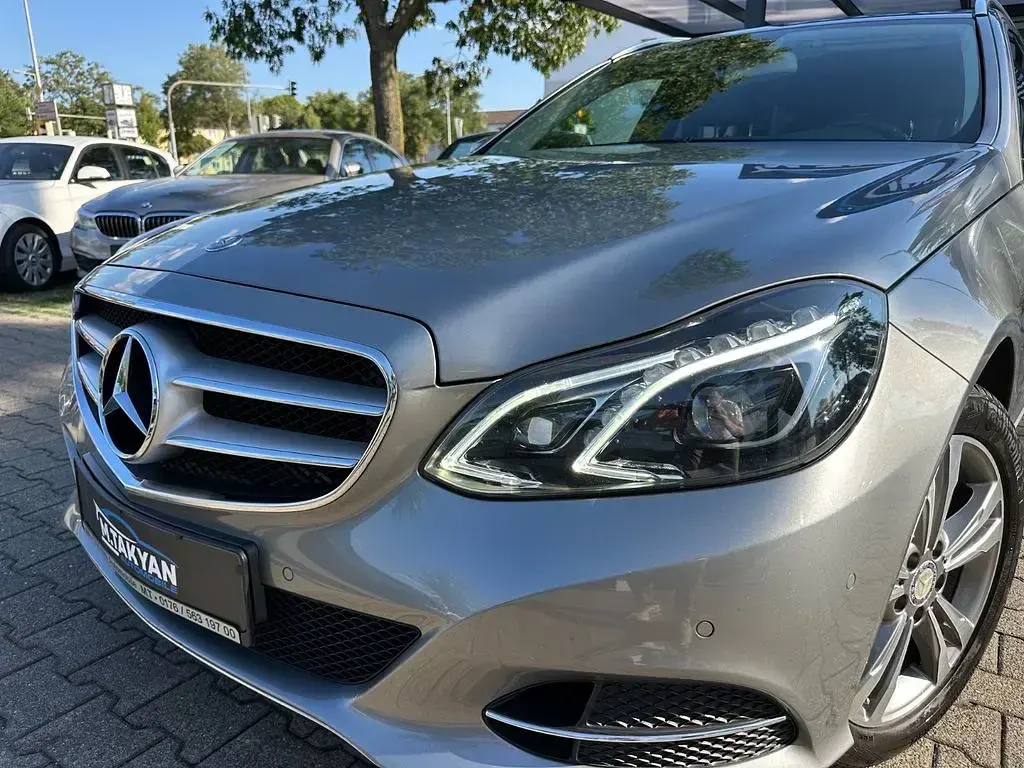 Gebraucht Mercedes E200 184 PS (135 kW) 2015 Silber Kombi