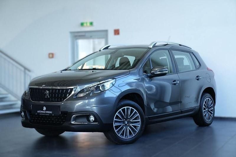 Lackierung platiniumgrau/lac Gebraucht 2019 Peugeot 2008 Active SUV | 9.390 € (Guter Preis) - Bild 1/4