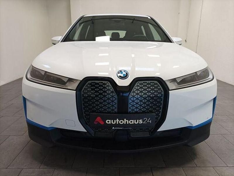 Gebraucht BMW iX 239 kW (326 PS) 2023 Weiß SUV