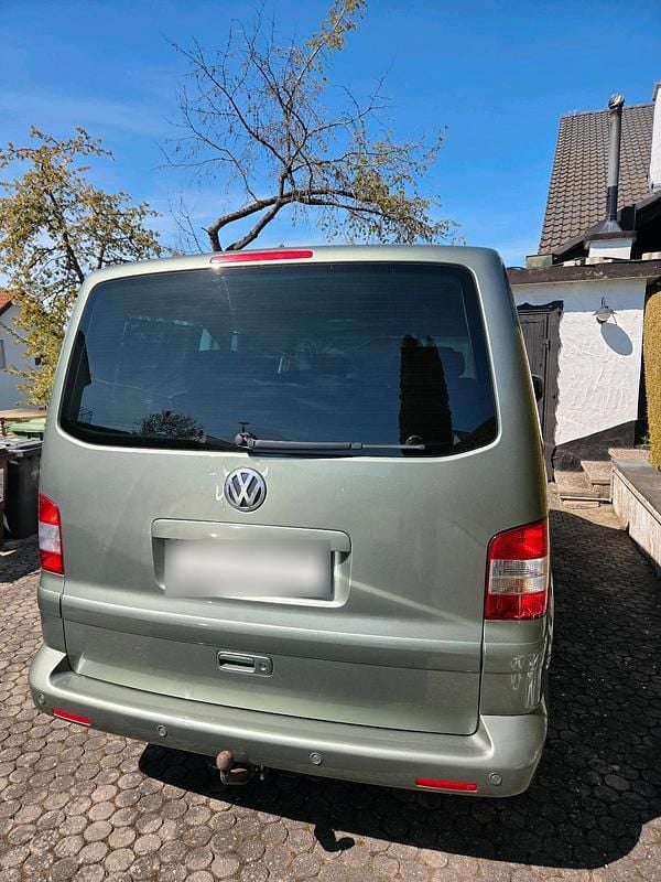 Second-hand VW T5 174 CP (127 kW) 2007 Verde Van