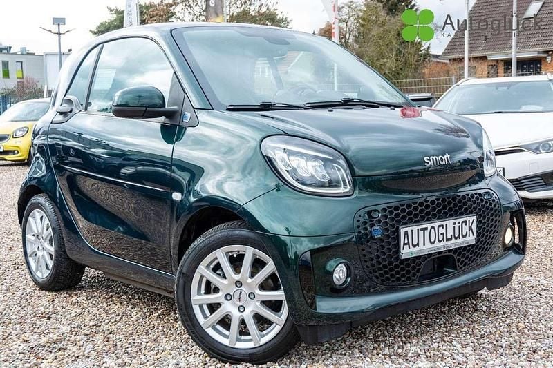 Gebraucht Smart ForTwo Coupé 60 kW (82 PS) 2021 British racing green (metallic) Coupé