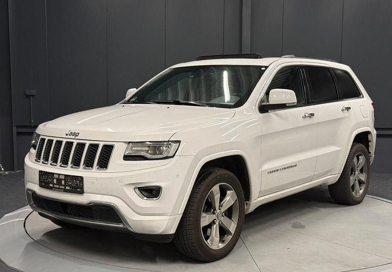 Weiß Gebraucht 2015 Jeep Grand Cherokee Overland SUV | 19.890 € (Guter Preis) - Bild 1/4