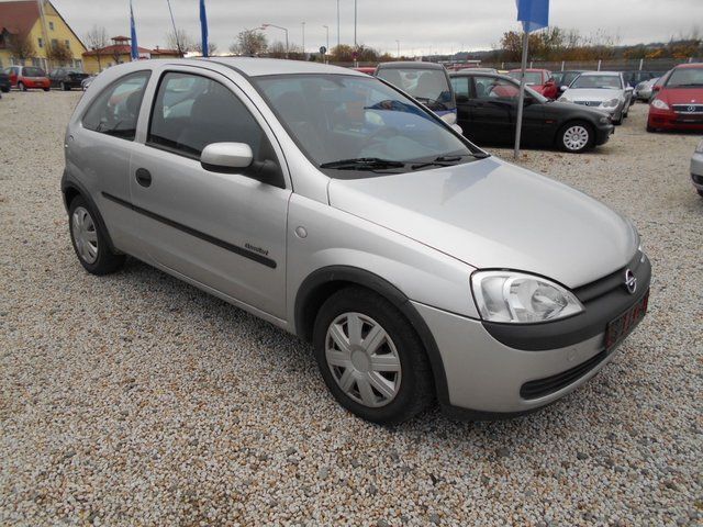 Gebraucht Opel Corsa Comfort 75 PS (55 kW) 2001 Silber Limousine