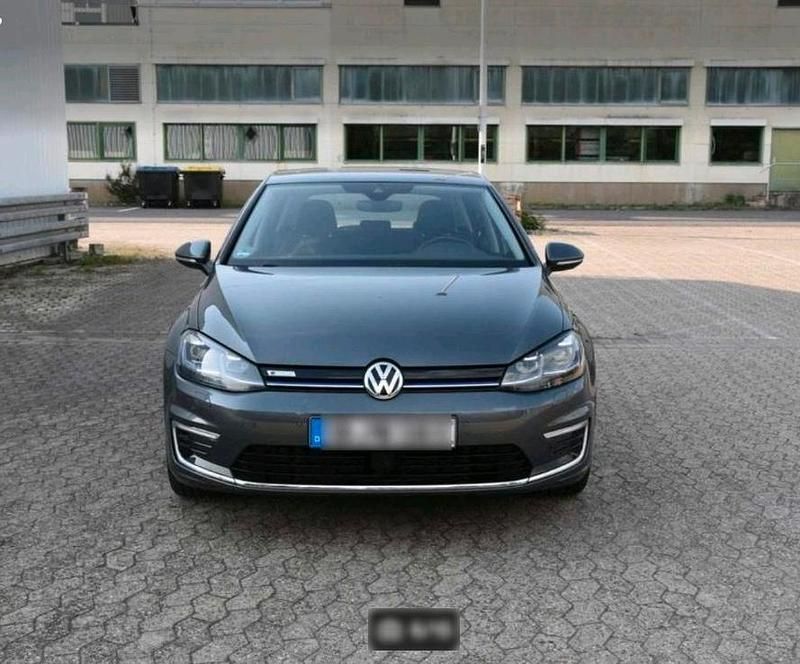 Gebraucht VW e-Golf 100 kW (136 PS) 2020 Grau Kleinwagen