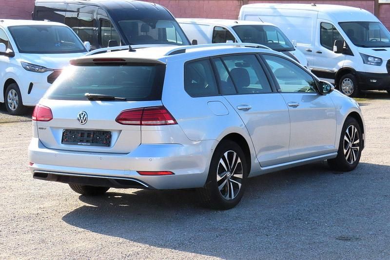 Gebraucht VW Golf VII 150 PS (110 kW) 2020 Silber Kombi