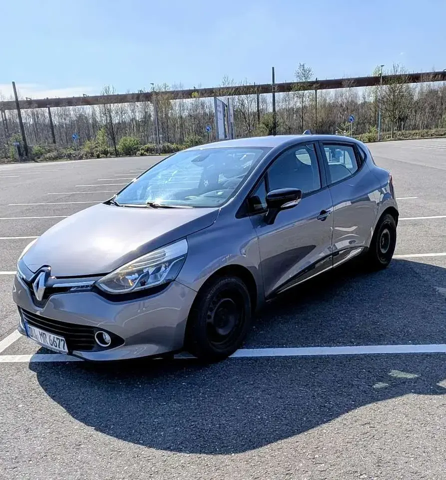 Gebraucht Renault Clio Initiale Paris 98 PS (72 kW) 2014 Kleinwagen