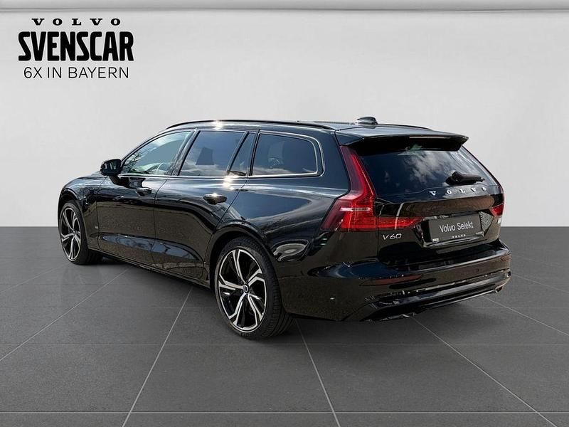 Gebraucht Volvo V60 Ultimate 455 PS (334 kW) 2022 Black stone Kombi
