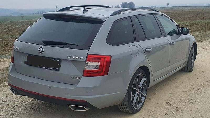 Gebraucht Skoda Octavia RS 184 PS (135 kW) 2016 Grau Kleinwagen