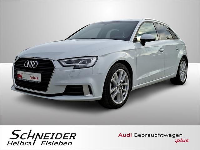 Gletscherweiß metallic Gebraucht 2019 Audi A3 Sport | 18.860 € (Guter Preis) - Bild 1/4