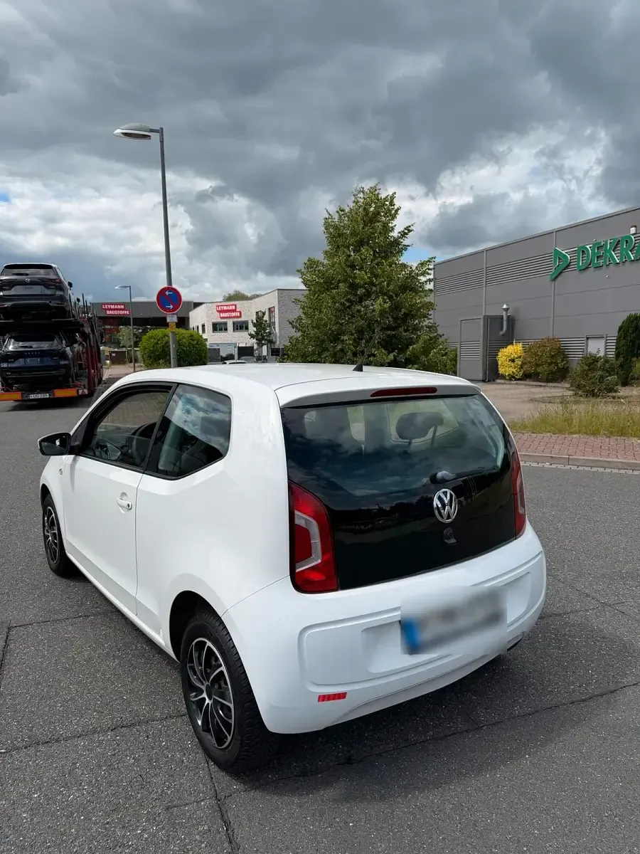 Gebraucht VW up! 60 PS (44 kW) 2016 Weiß Kleinwagen