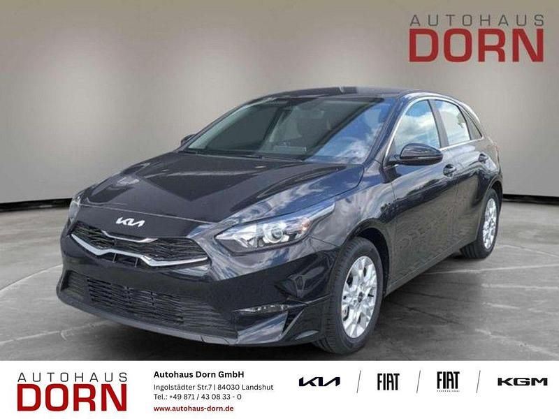 Neu Kia Ceed 101 PS (74 kW) 2026 Zilinaschwarz Kleinwagen