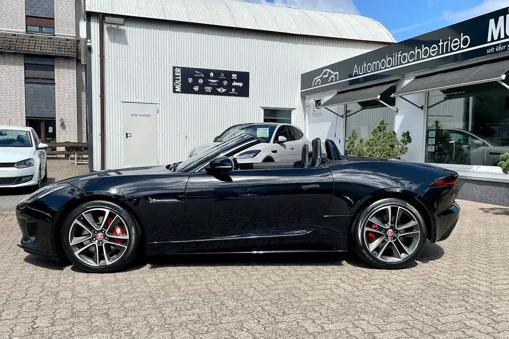 Używany Jaguar F-Type R-Dynamic 300 KM (220 kW) 2017 Czarny Kabriolet