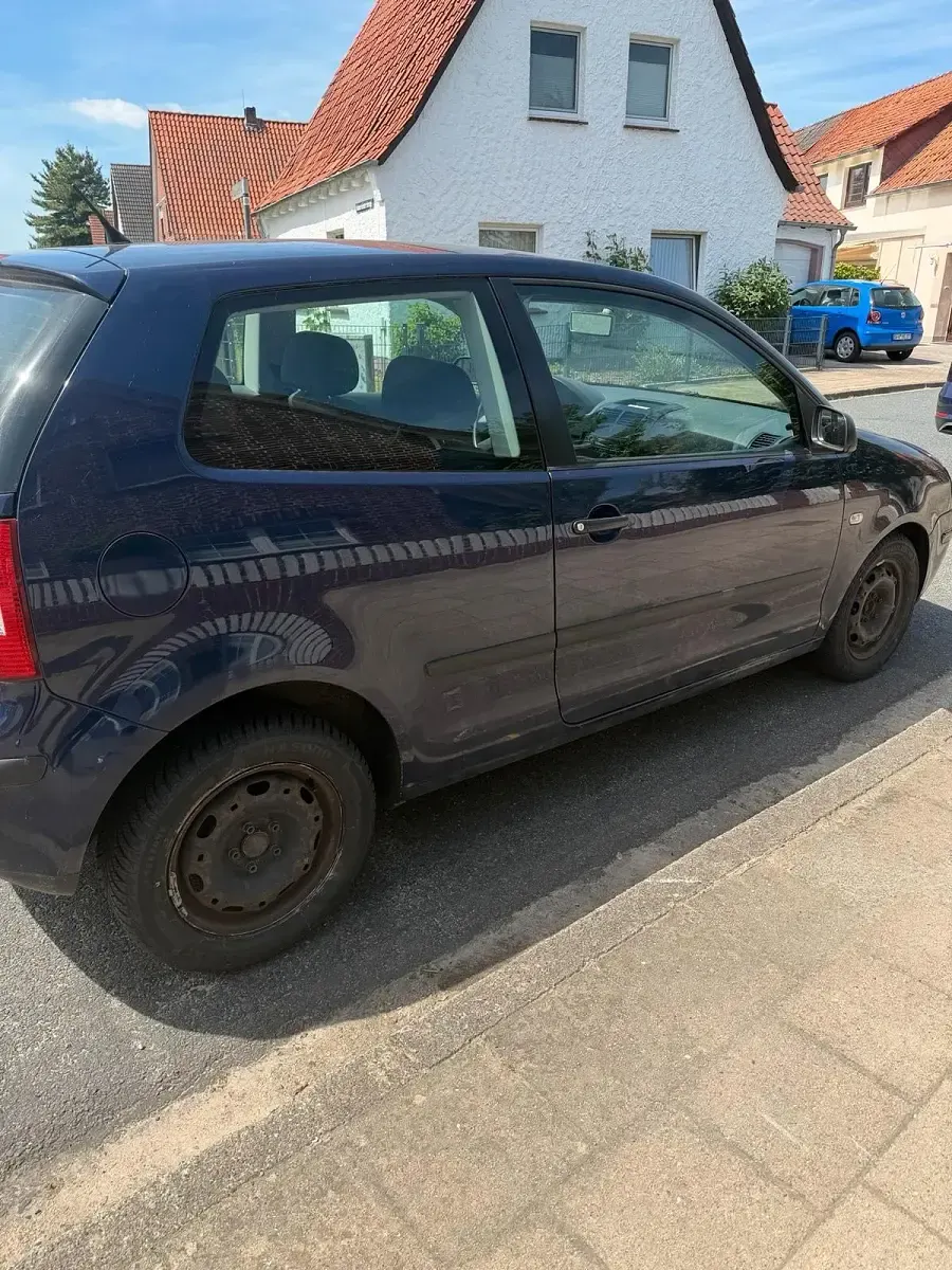 Gebraucht VW Polo 64 PS (47 kW) 2003 Blau Kleinwagen