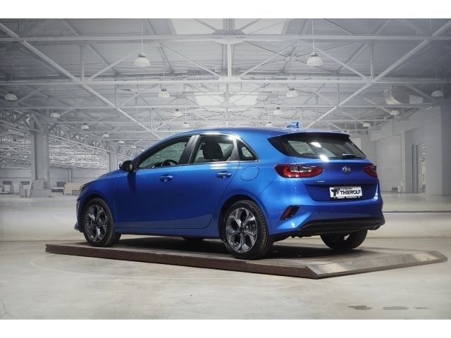 Gebraucht Kia Ceed Spirit 140 PS (102 kW) 2019 Blau Kleinwagen