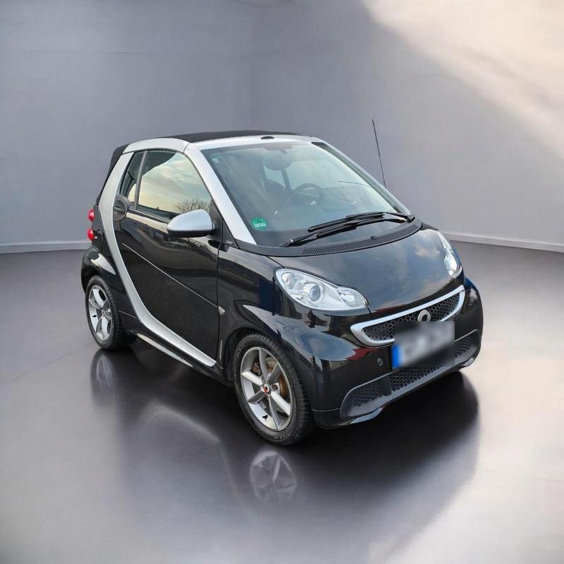 Gebraucht Smart ForTwo Cabrio 71 PS (52 kW) 2013 Schwarz Cabrio