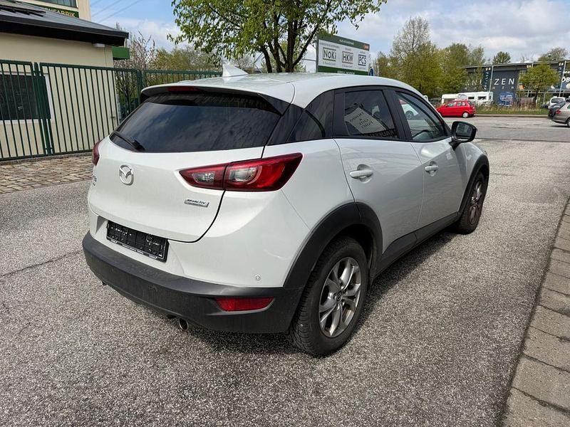 Używany Mazda CX-3 Exclusive-Line 150 KM (110 kW) 2016 Srebrny SUV
