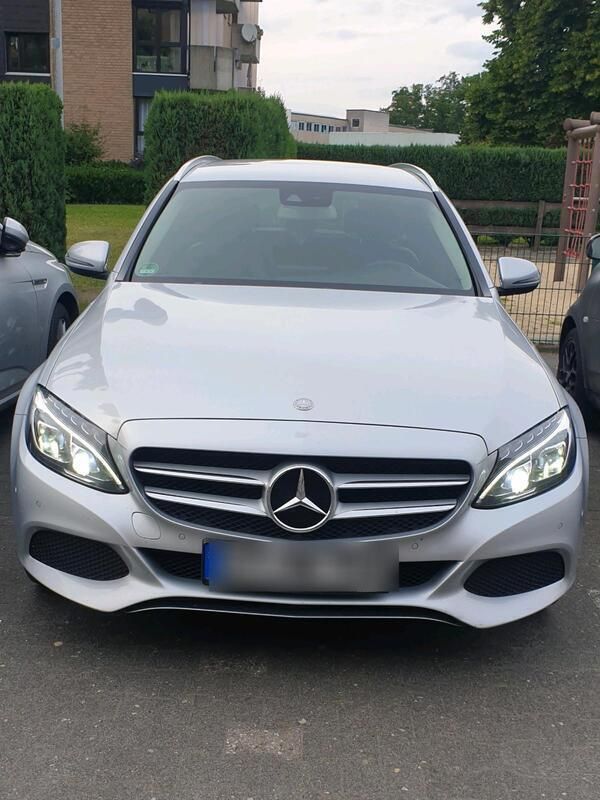 Silber Gebraucht 2017 Mercedes C220 Avantgarde Kombi | 14.300 € (Fairer Preis) - Bild 1/4